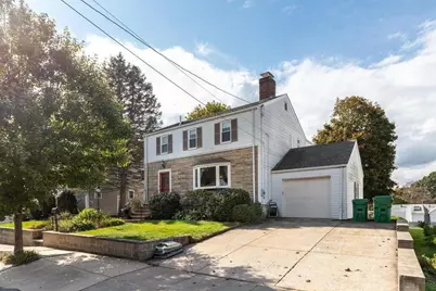 12 Headland Way, Medford, MA 02155 - Photo 2