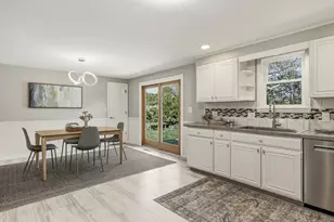 35 Chestnut Hill, South Hadley, MA 01075 - Photo 18
