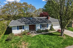 35 Chestnut Hill, South Hadley, MA 01075 - Photo 2