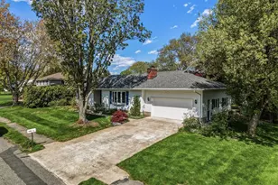 35 Chestnut Hill, South Hadley, MA 01075 - Photo 4