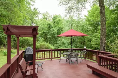 305 Strong St, Amherst, MA 01002 - Photo 8