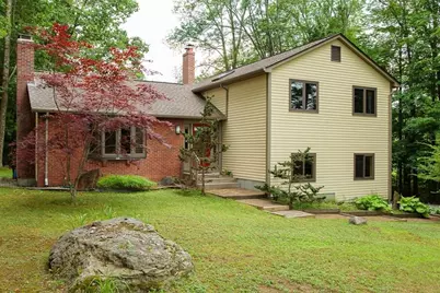 305 Strong St, Amherst, MA 01002 - Photo 2