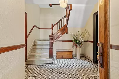 127 Winthrop Rd #6A, Brookline, MA 02445 - Photo 4