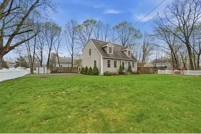 11 California Avenue, Bellingham, MA 02019 - Photo 30