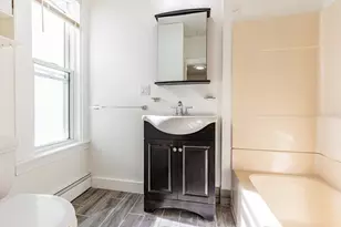 633 E 6th St, Boston, MA 02127 - Photo 6