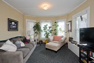 27 Morgan St, Holyoke, MA 01040 - Photo 6