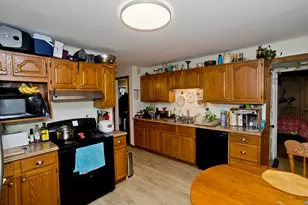 27 Morgan St, Holyoke, MA 01040 - Photo 20