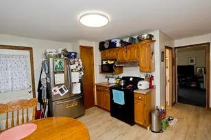 27 Morgan St, Holyoke, MA 01040 - Photo 24