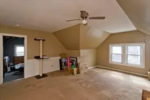 27 Morgan St, Holyoke, MA 01040 - Photo 36