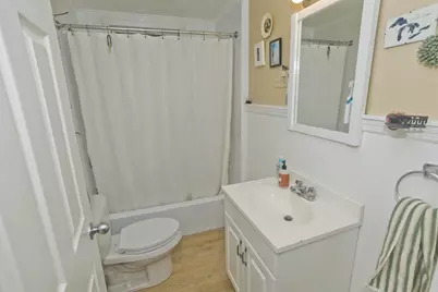 27 Morgan St., Holyoke, MA 01040 - Photo 10