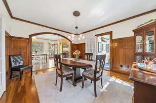 51 Fairfield St, Newton, MA 02460 - Photo 4