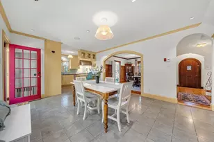 51 Fairfield St, Newton, MA 02460 - Photo 6