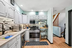 42 Wrentham Rd, Worcester, MA 01602 - Photo 2