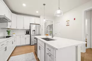300 Martins Lndg, North Reading, MA 01864 - Photo 6