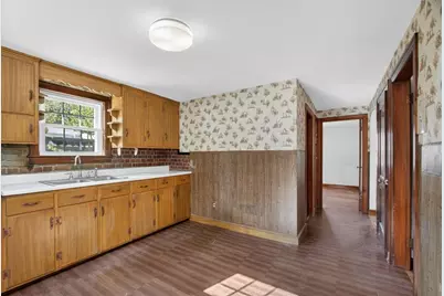 75 Connors St, Fitchburg, MA 01420 - Photo 10