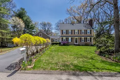 40 Old Farm Rd, North Attleboro, MA 02760 - Photo 2