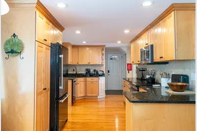 189 West Shore Dr, Marblehead, MA 01945 - Photo 14