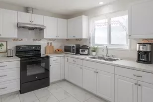 292 Salem, Revere, MA 02151 - Photo 6