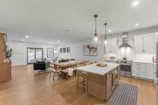 134 Court St, Plymouth, MA 02360 - Photo 2