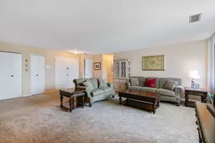 1008 Paradise, Swampscott, MA 01907 - Photo 4