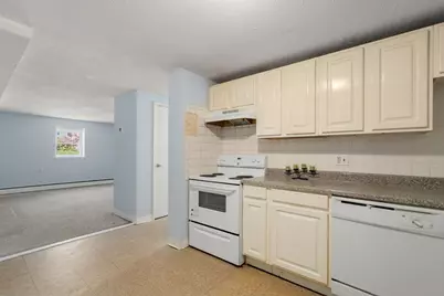 71 Oxford Ave #A, Cambridge, MA 02138 - Photo 4