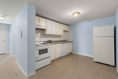 71 Oxford Ave #A, Cambridge, MA 02138 - Photo 2
