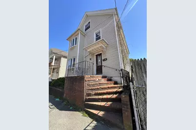 156 Holly St, New Bedford, MA 02746 - Photo 2