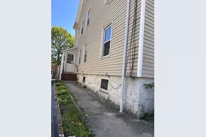 156 Holly St, New Bedford, MA 02746 - Photo 8