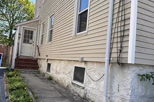 156 Holly St, New Bedford, MA 02746 - Photo 8