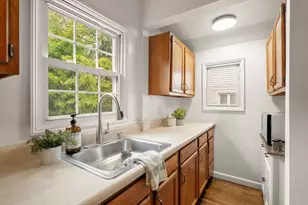 53 Henderson St, Arlington, MA 02474 - Photo 8
