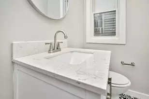 81 Ellington St, Boston, MA 02121 - Photo 8