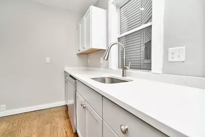 81 Ellington St, Boston, MA 02121 - Photo 6
