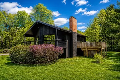 504 Skyline Trl, Chester, MA 01011 - Photo 4