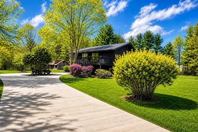 504 Skyline Trl, Chester, MA 01011 - Photo 2