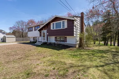 132 Winslow Dr, Stoughton, MA 02072 - Photo 2