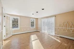 8 Elm St, Swansea, MA 02777 - Photo 4