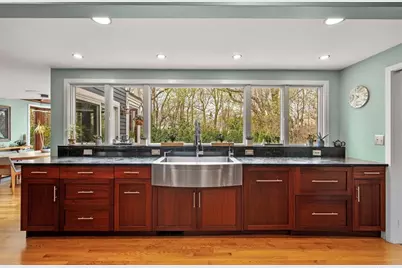 3 Beacon Heights Ln, Marblehead, MA 01945 - Photo 10
