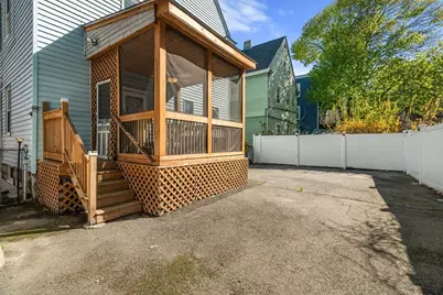 8 Colonial Ave, Boston, MA 02124 - Photo 12