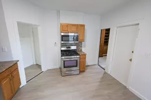8 Colonial Ave, Boston, MA 02124 - Photo 16