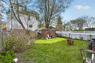 49 Porter St, Somerville, MA 02143 - Photo 36