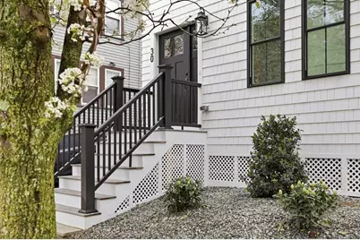 30 Waverly Ave, Everett, MA 02149 - Photo 4