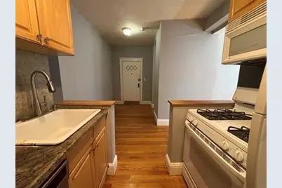 2001 Commonwealth Ave #2, Boston, MA 02135 - Photo 6