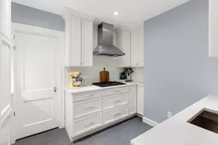 180 Commonwealth Ave, Boston, MA 02116 - Photo 8