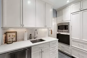 180 Commonwealth Ave, Boston, MA 02116 - Photo 6