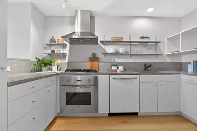 25 Channel Center St #1107, Boston, MA 02210 - Photo 14