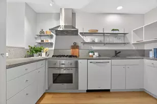 25 Channel Center St, Boston, MA 02210 - Photo 14