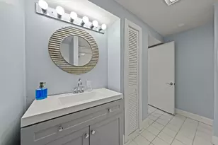 25 Pinedale Rd, Boston, MA 02131 - Photo 16