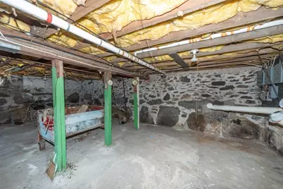 18 Pearl St, Webster, MA 01570 - Photo 34