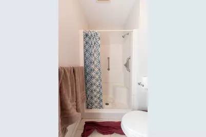 18 Pearl St, Webster, MA 01570 - Photo 14