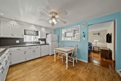 19 North Ave, Revere, MA 02151 - Photo 4